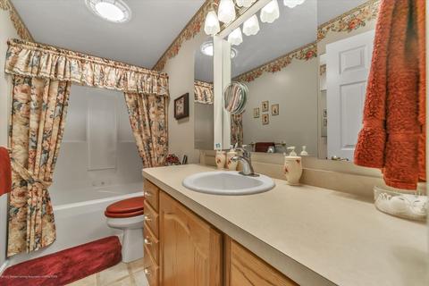 5260 W Howe Rd, Dewitt, MI 48820 photo 18