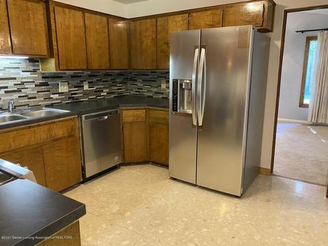 2083 Sheldrake Ave, Okemos, MI 48864 photo 13