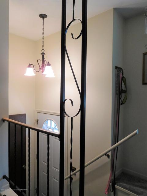2706 Gilbert Rd, Lansing, MI 48911 photo 6