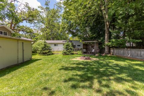 1953 Maple St, Holt, MI 48842 photo 5