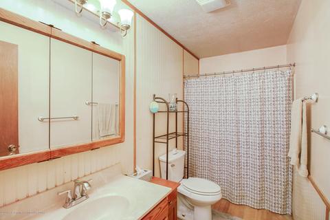 318 E Willard Ave, Lansing, MI 48910 photo 6