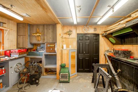 318 E Willard Ave, Lansing, MI 48910 photo 23