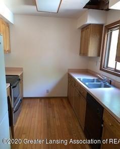 9707 E State Rd, Haslett, MI 48840 photo 5