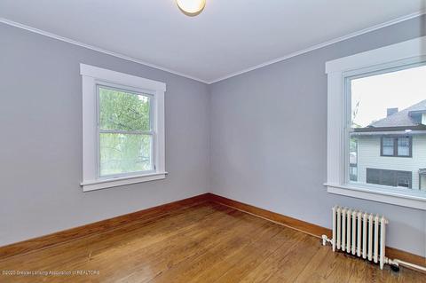 403 Bartlett St, Lansing, MI 48915 photo 25