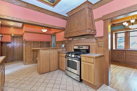 403 Bartlett St, Lansing, MI 48915 photo 13