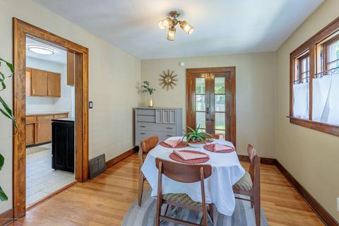 534 Edison Ave, Lansing, MI 48910 photo 9