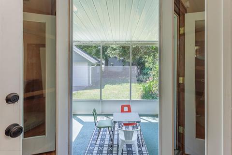 534 Edison Ave, Lansing, MI 48910 photo 10