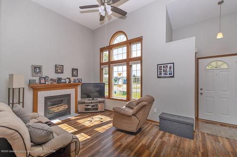 12920 Ontonagon Dr, Dewitt, MI 48820 photo 2