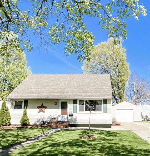 4427 Devonshire Ave, Lansing, MI 48910 photo 1