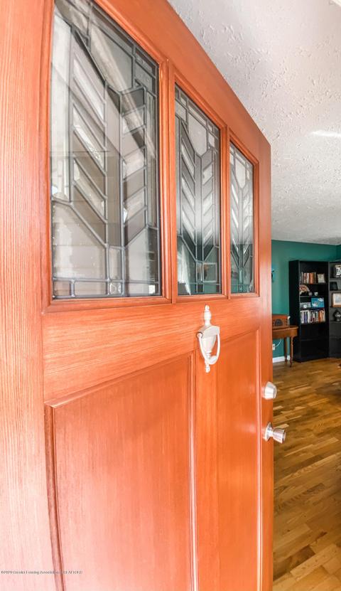 4427 Devonshire Ave, Lansing, MI 48910 photo 2