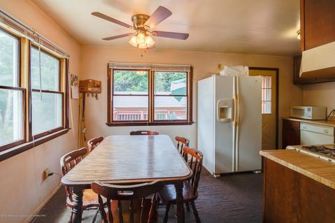 723 Robins Rd, Lansing, MI 48917 photo 8