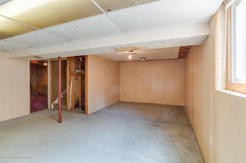 723 Robins Rd, Lansing, MI 48917 photo 18