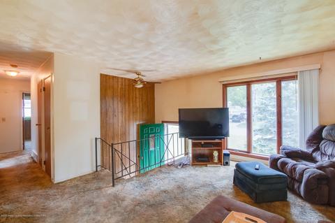 723 Robins Rd, Lansing, MI 48917 photo 6