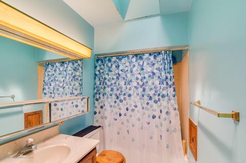 723 Robins Rd, Lansing, MI 48917 photo 17