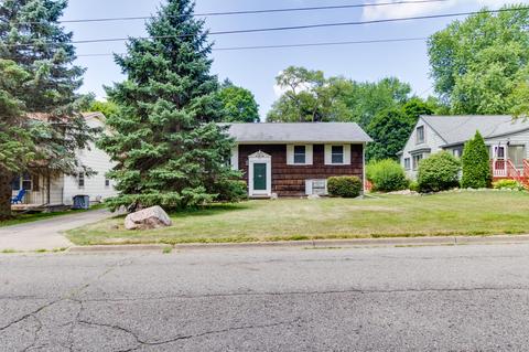 723 Robins Rd, Lansing, MI 48917 photo 2