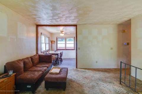 723 Robins Rd, Lansing, MI 48917 photo 7