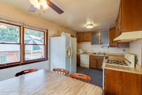 723 Robins Rd, Lansing, MI 48917 photo 9