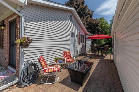 11455 E River Dr, Dewitt, MI 48820 photo 4