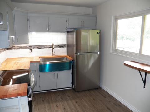 3215 Schultz St, Lansing, MI 48906 photo 3