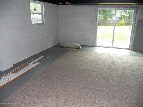 3215 Schultz St, Lansing, MI 48906 photo 10