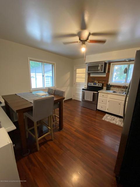 516 Oakdale Dr, Haslett, MI 48840 photo 13