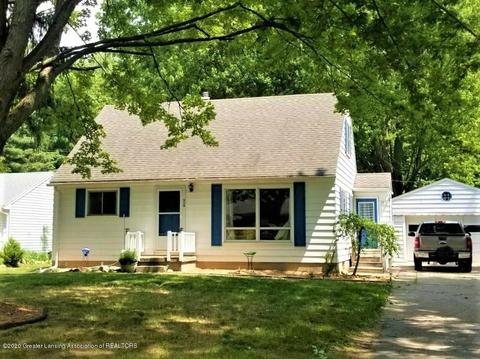 516 Oakdale Dr, Haslett, MI 48840 photo 1