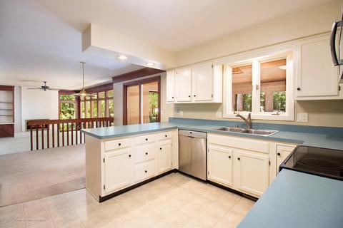 2114 Long Leaf Trl, Okemos, MI 48864 photo 12