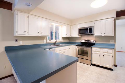 2114 Long Leaf Trl, Okemos, MI 48864 photo 9