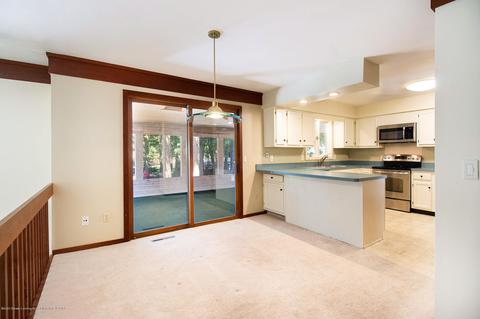 2114 Long Leaf Trl, Okemos, MI 48864 photo 13