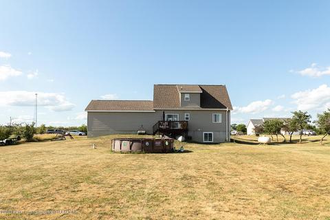 8063 Idared Rd, Saint Johns, MI 48879 photo 4