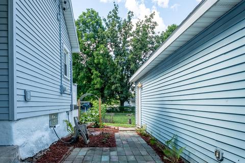5725 High St, Bath, MI 48808 photo 9