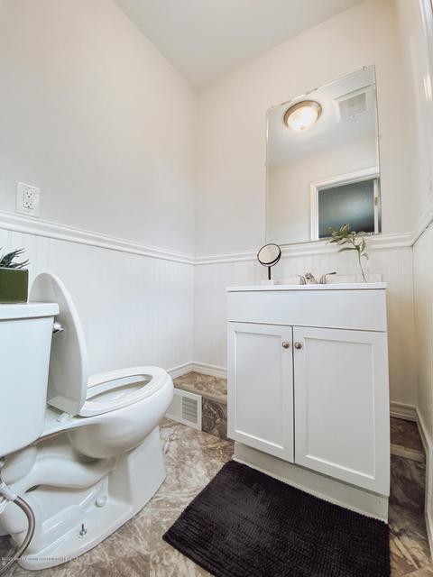 1828 Todd Ave, Lansing, MI 48910 photo 23