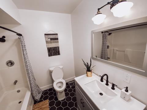 1828 Todd Ave, Lansing, MI 48910 photo 22