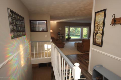4115 Driftwood Dr, Dewitt, MI 48820 photo 2