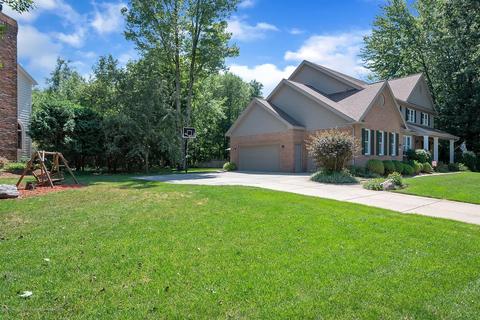 1083 Buckingham Rd, Haslett, MI 48840 photo 3