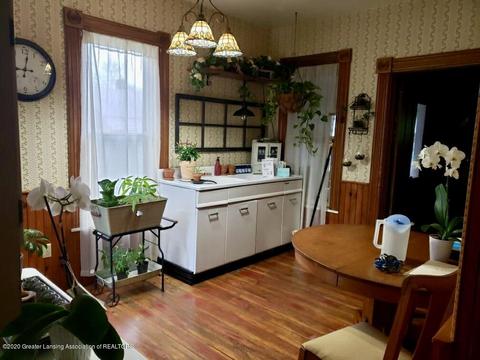 306 E Mcconnell St, Saint Johns, MI 48879 photo 9