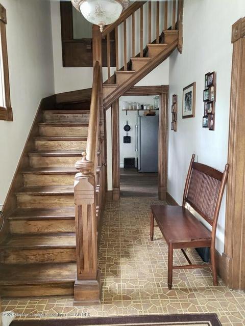 306 E Mcconnell St, Saint Johns, MI 48879 photo 4