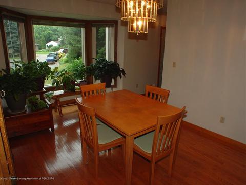 707 Larchmont St, Dewitt, MI 48820 photo 16