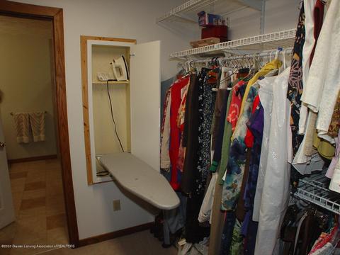707 Larchmont St, Dewitt, MI 48820 photo 31