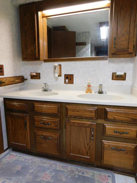 381 N Eifert Rd, Mason, MI 48854 photo 18