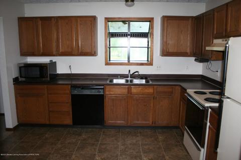 12432 Beardslee Rd, Perry, MI 48872 photo 6