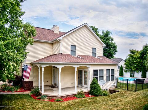 2196 Beechnut Trl, Holt, MI 48842 photo 2