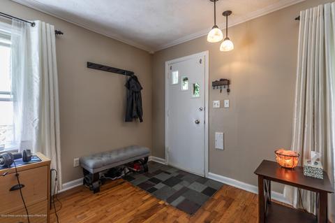 2215 Alpha St, Lansing, MI 48910 photo 4