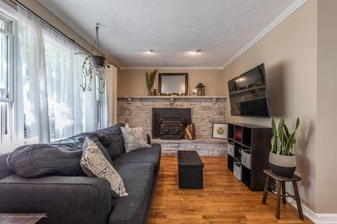 2215 Alpha St, Lansing, MI 48910 photo 5