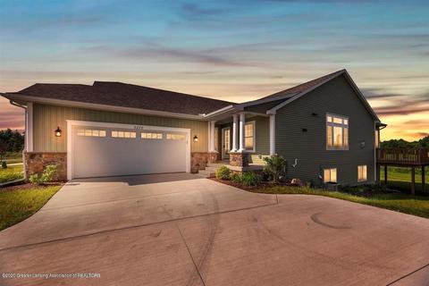 5270 E Hawk Hollow Dr, Bath, MI 48808 photo 1