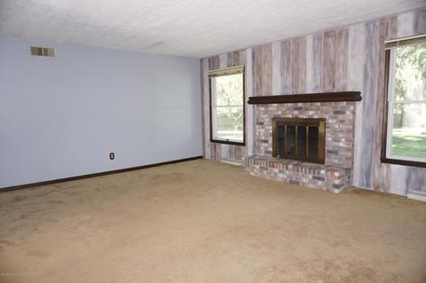 213 Westbrook, Dewitt, MI 48820 photo 3