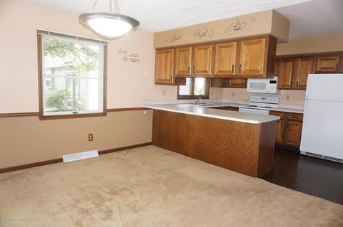 213 Westbrook, Dewitt, MI 48820 photo 6