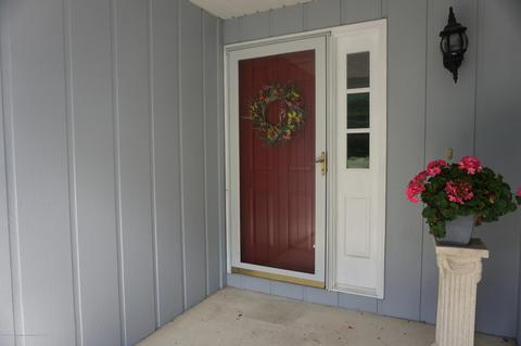 213 Westbrook, Dewitt, MI 48820 photo 2