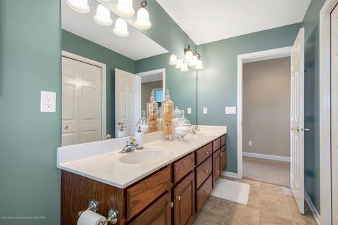 1514 Stauffer Ln, Dewitt, MI 48820 photo 32