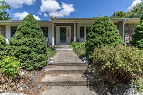 10470 W Clark Rd, Eagle, MI 48822 photo 3